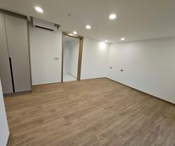 Shrewsbury Road (D11), Terrace #557722151